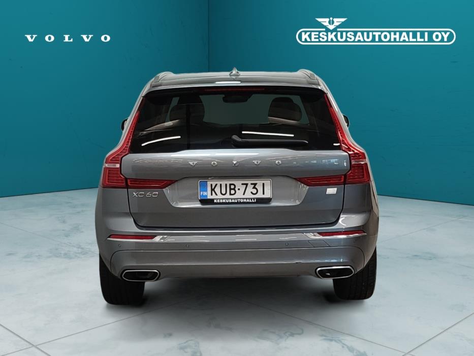 VOLVO XC60 2021