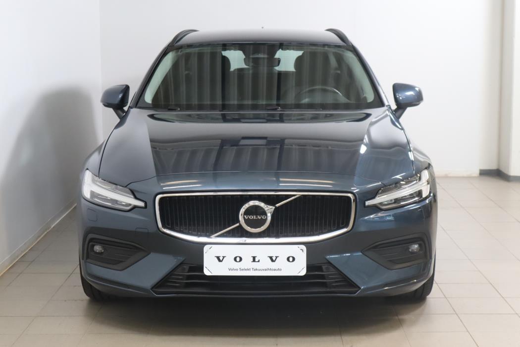 VOLVO V60 2023