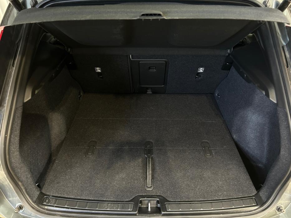 VOLVO EX40 2026