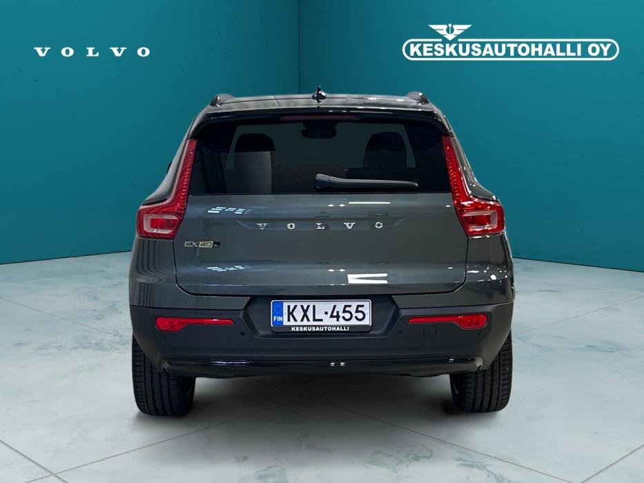 VOLVO EX40 2026