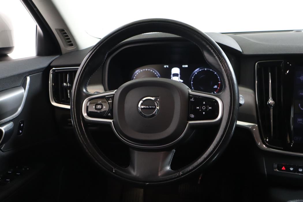 VOLVO V90 Cross Country 2018