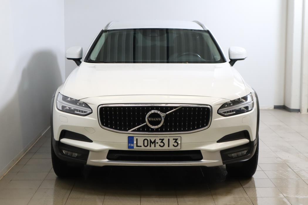 VOLVO V90 Cross Country 2018