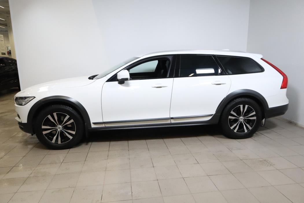 VOLVO V90 Cross Country 2018
