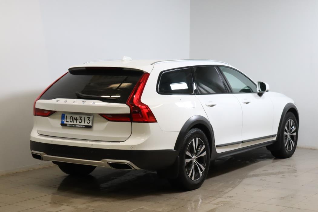 VOLVO V90 Cross Country 2018