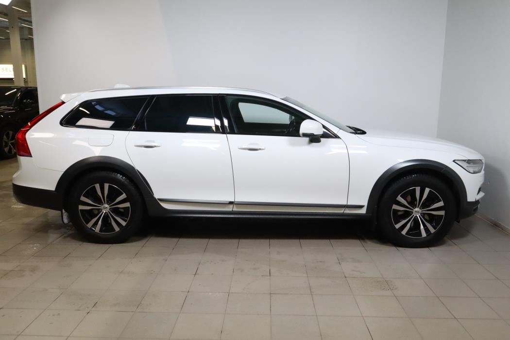 VOLVO V90 Cross Country 2018
