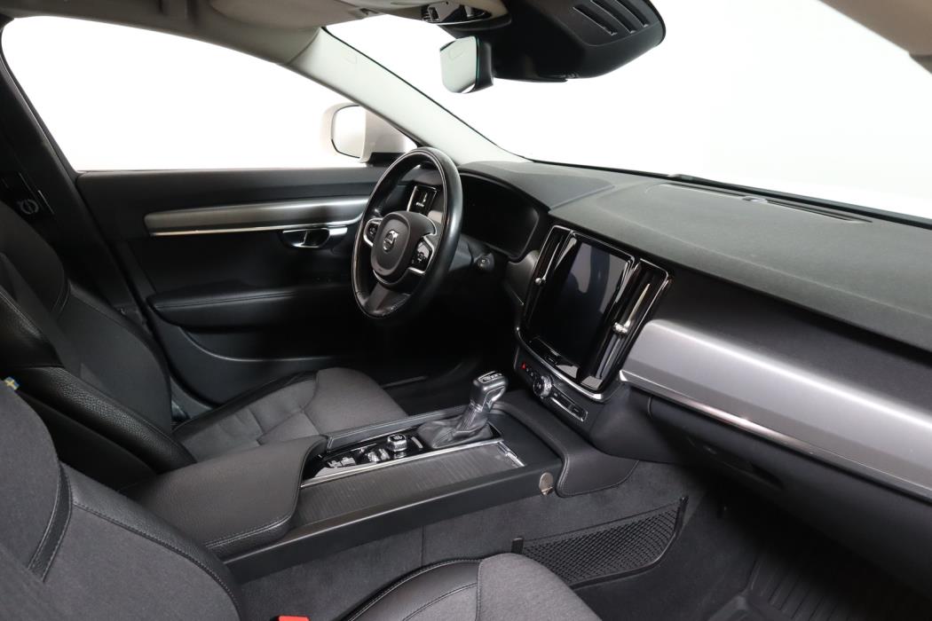 VOLVO V90 Cross Country 2018