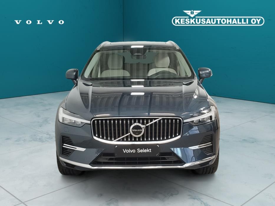 VOLVO XC60 2022