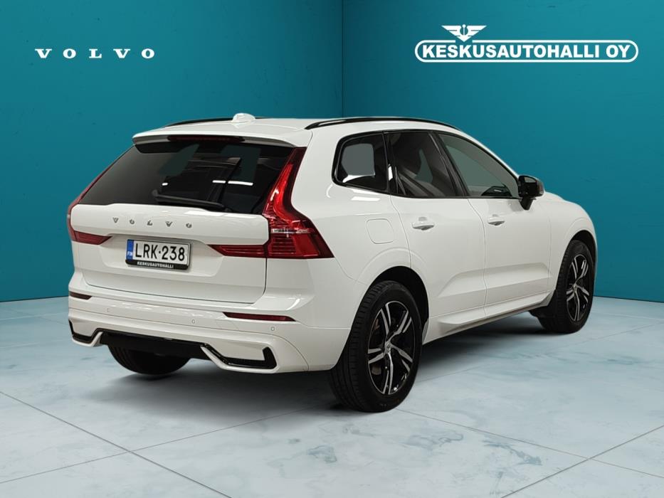 VOLVO XC60 2022