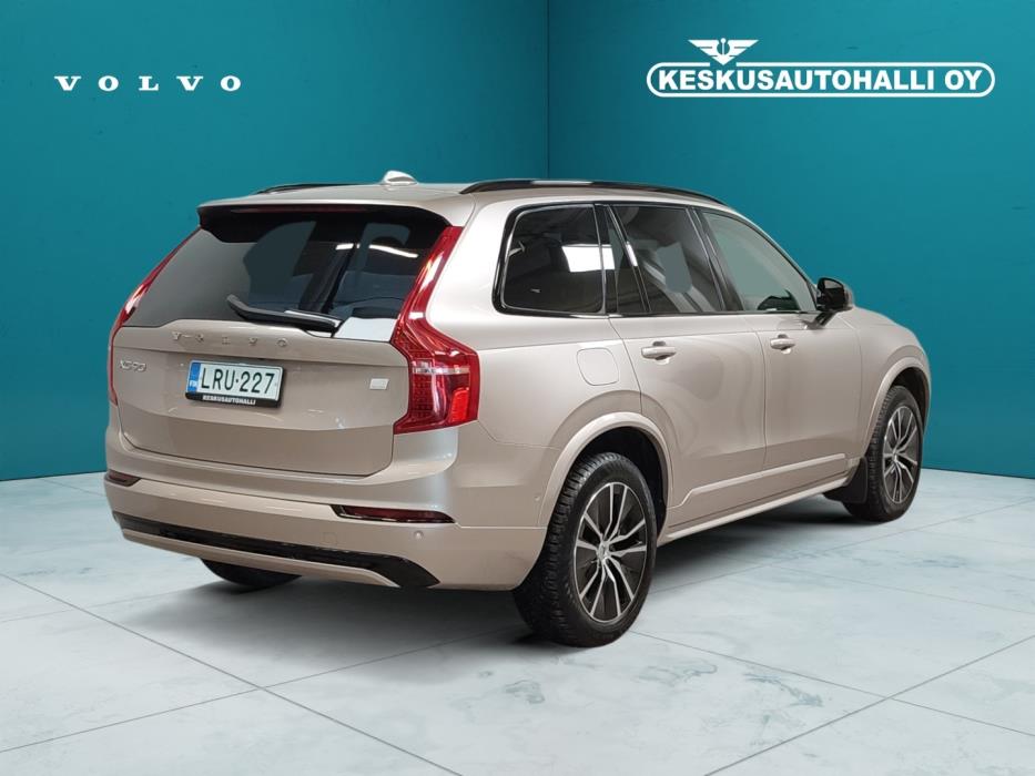 VOLVO XC90 2023