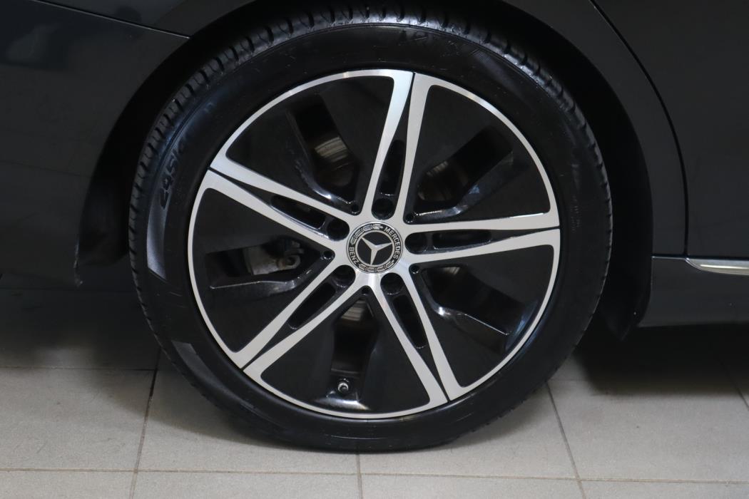 MERCEDES-BENZ C 2020