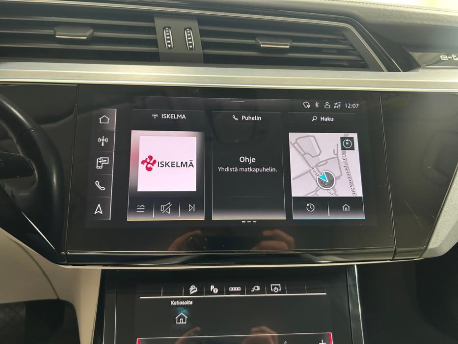 AUDI Q8 e-tron 2023