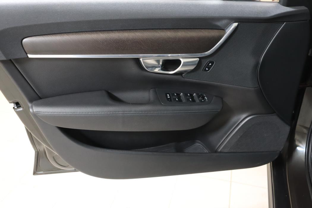 VOLVO V90 Cross Country 2020