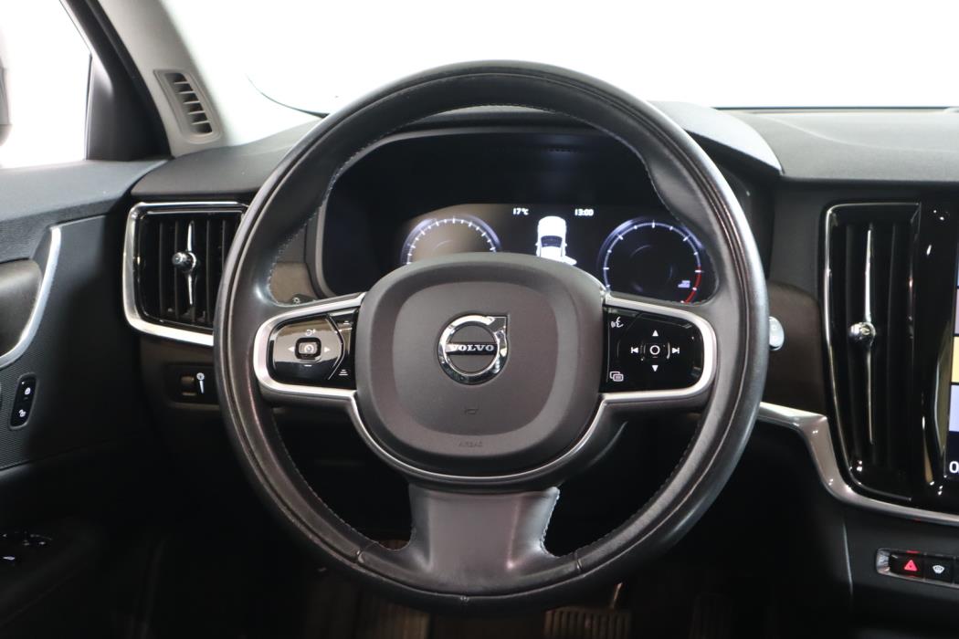 VOLVO V90 Cross Country 2020