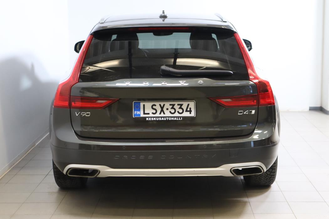 VOLVO V90 Cross Country 2020