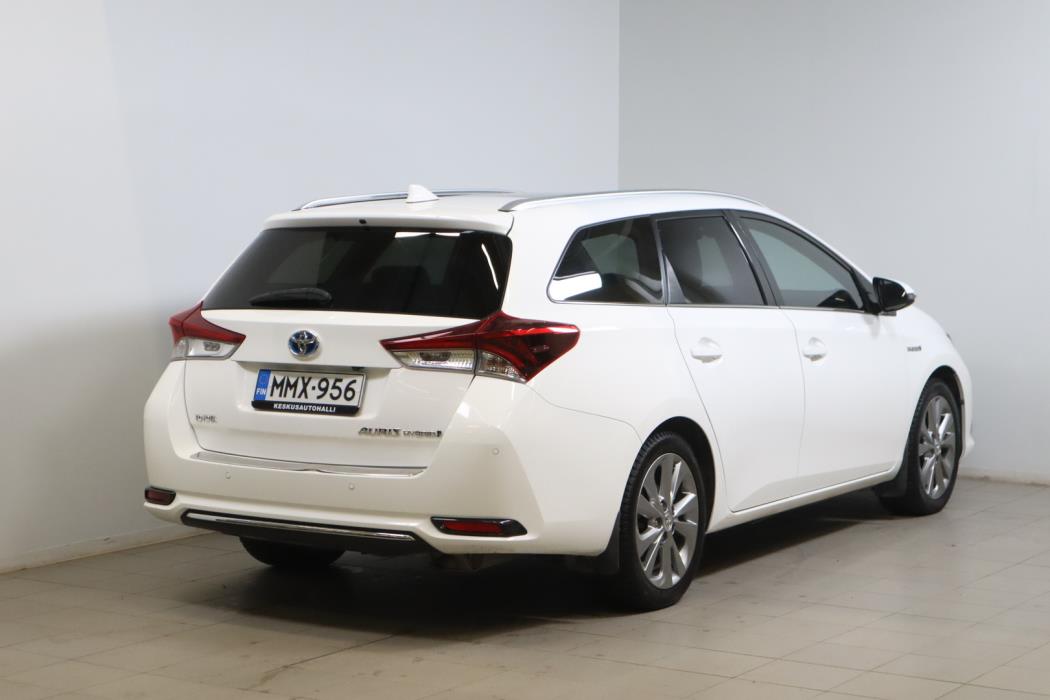 TOYOTA Auris 2017