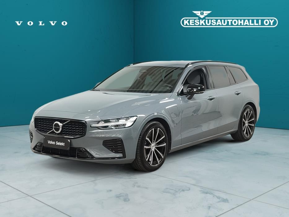 VOLVO V60 2023
