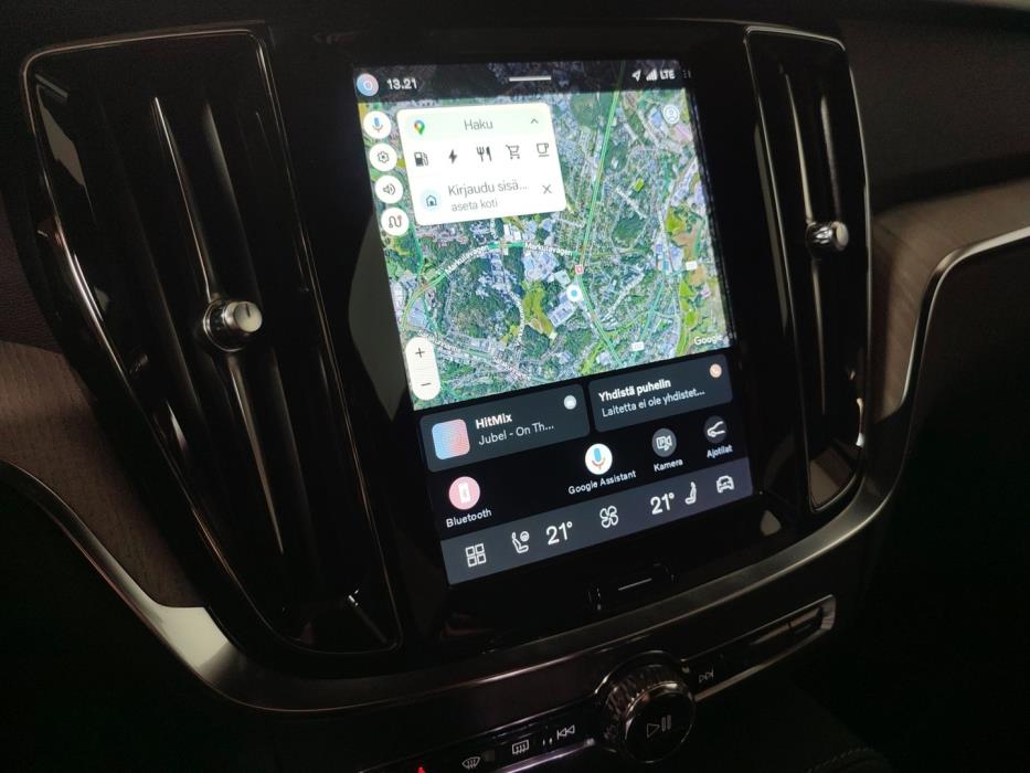 VOLVO V60 2023