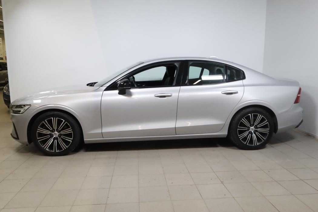 VOLVO S60 2023