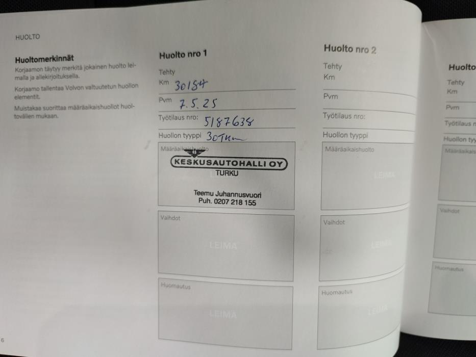 VOLVO XC40 2023