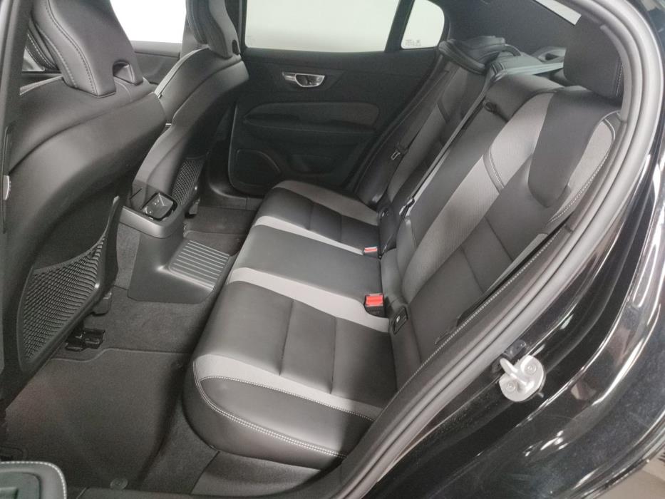 VOLVO S60 2024