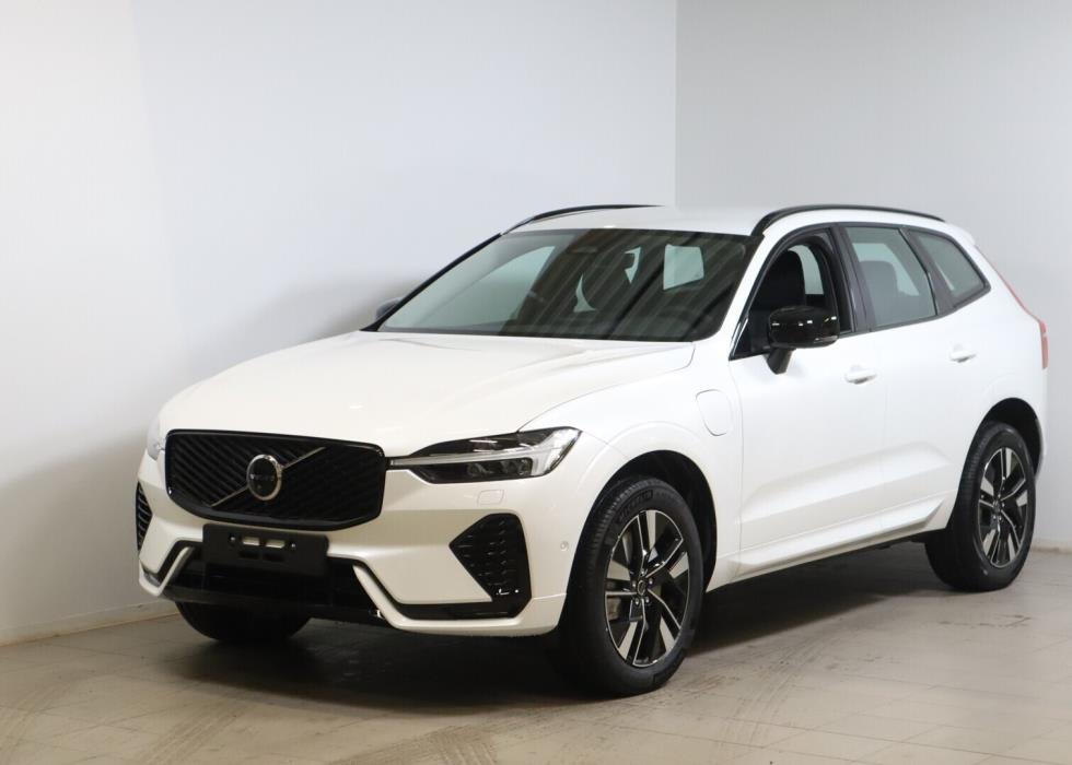 VOLVO XC60 2026