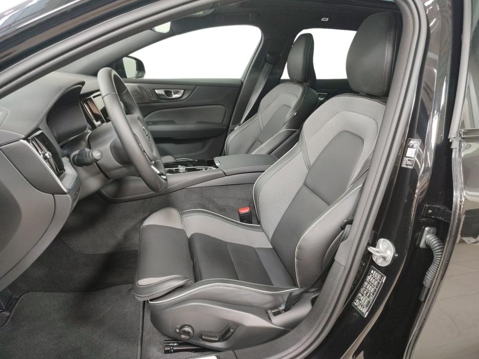 VOLVO V60 2026
