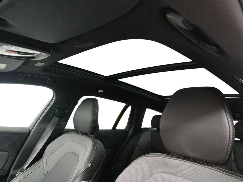 VOLVO V60 2026