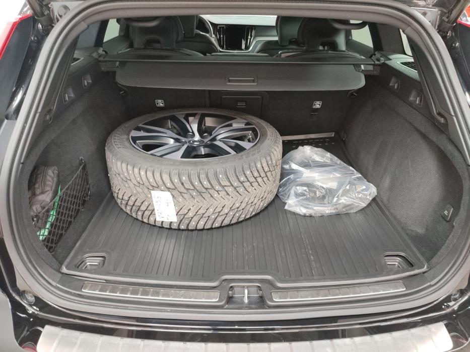 VOLVO V60 2026