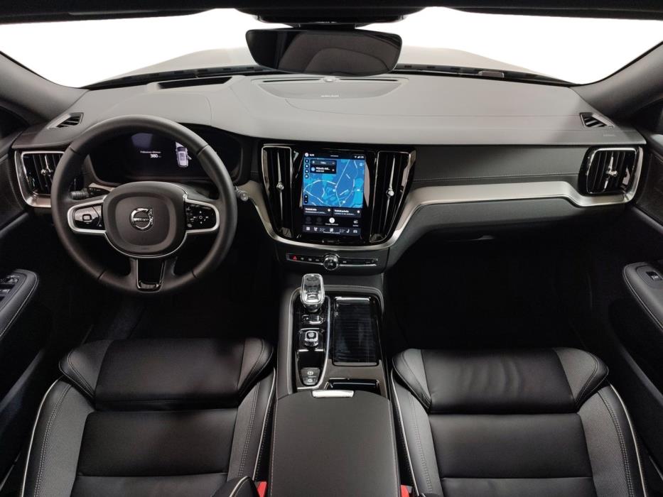 VOLVO V60 2026