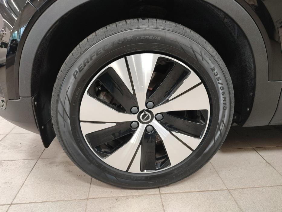 VOLVO XC40 2021
