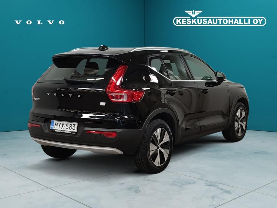 VOLVO XC40 2021