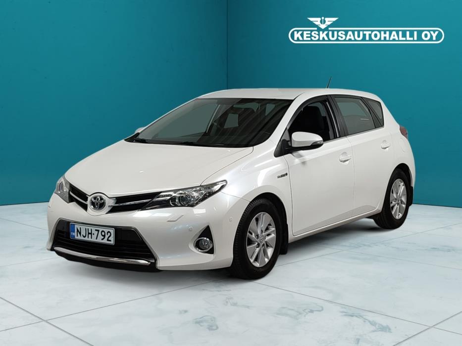 TOYOTA Auris 2013