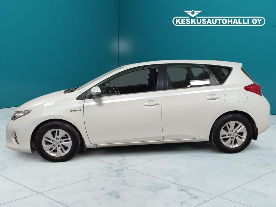 TOYOTA Auris 2013