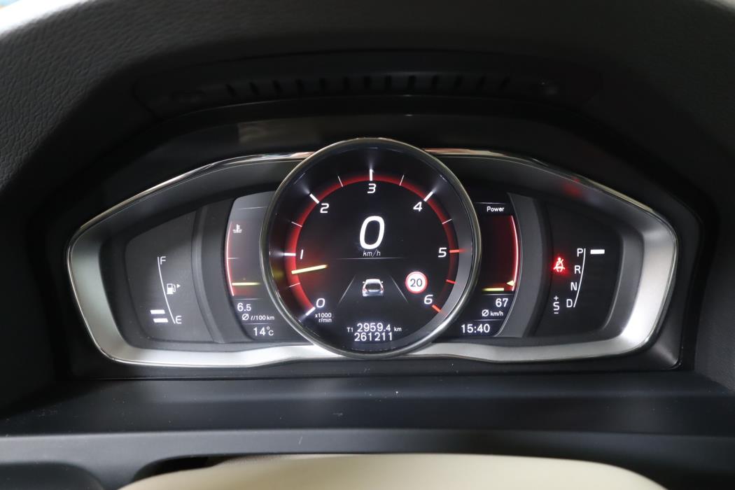 VOLVO V60 Cross Country 2017