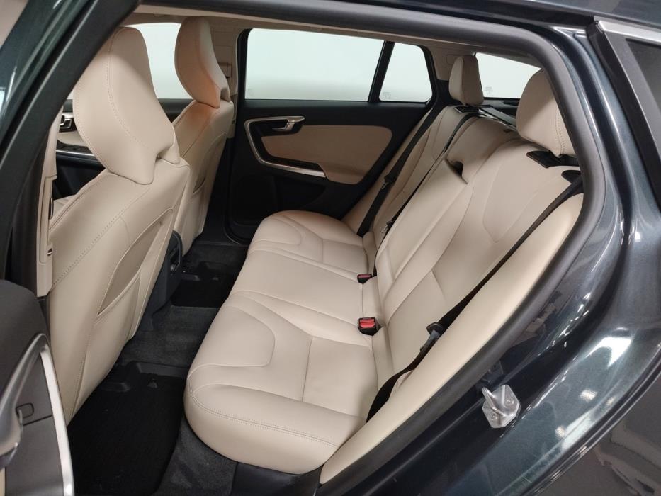 VOLVO V60 2018