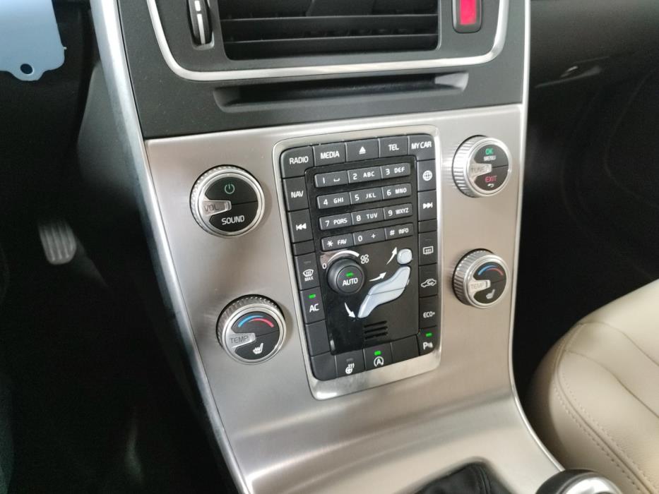 VOLVO V60 2018