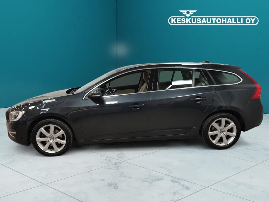 VOLVO V60 2018