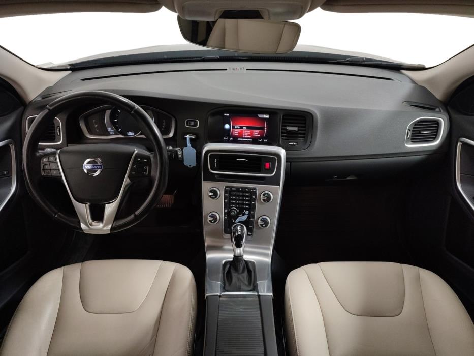 VOLVO V60 2018