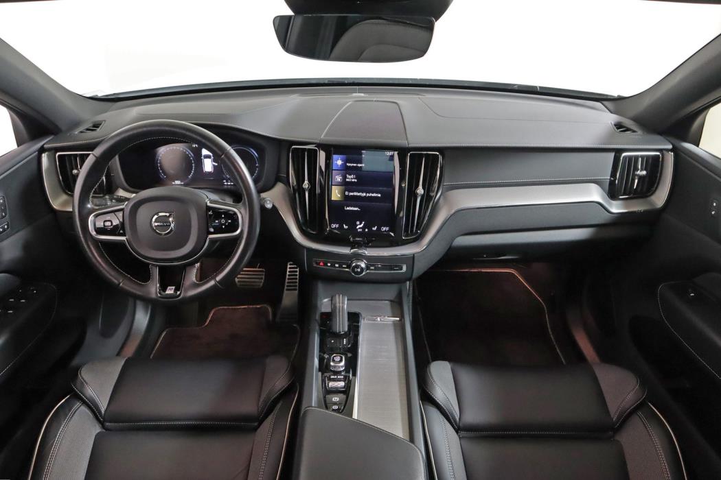 VOLVO XC60 2020