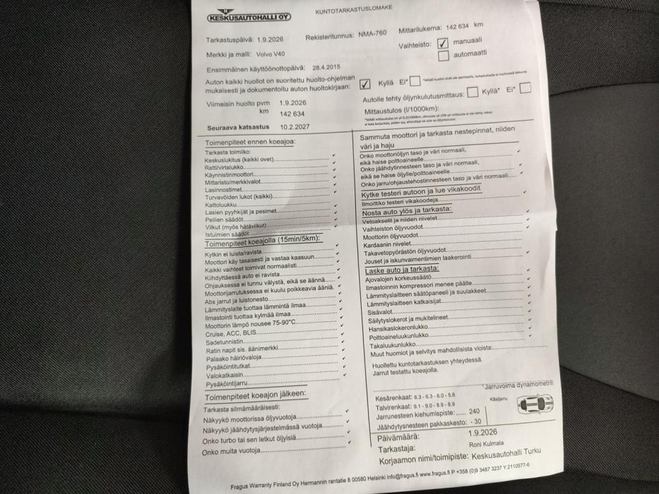 VOLVO V40 2015