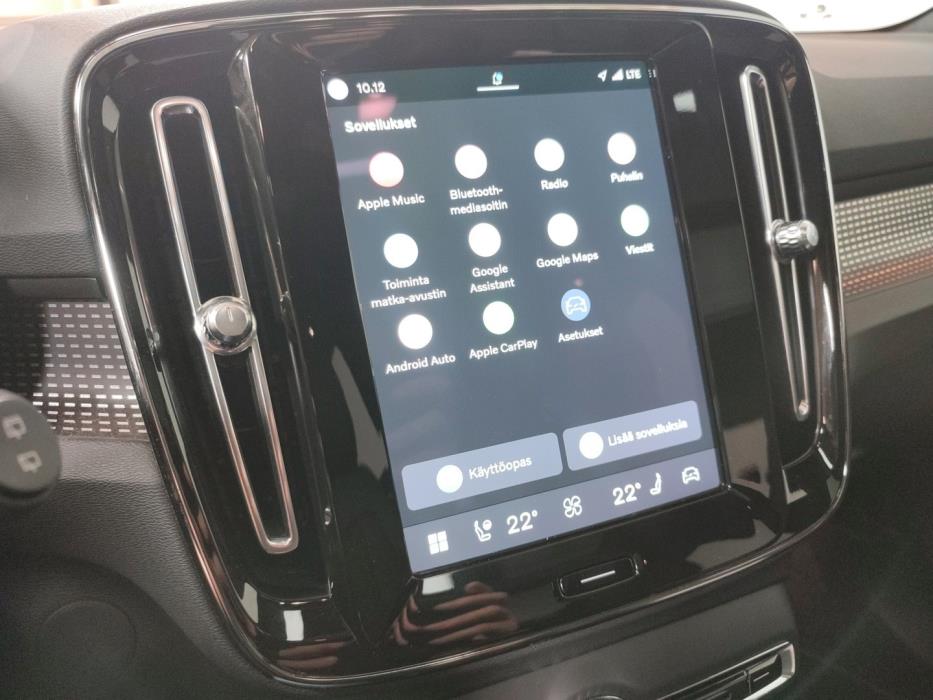 VOLVO XC40 2021