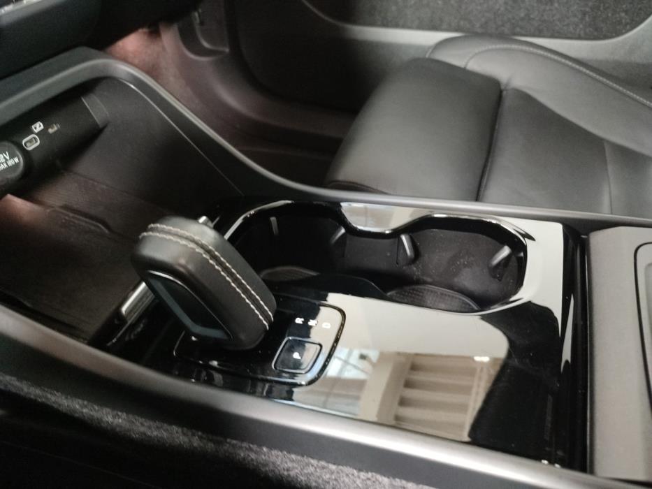VOLVO XC40 2021