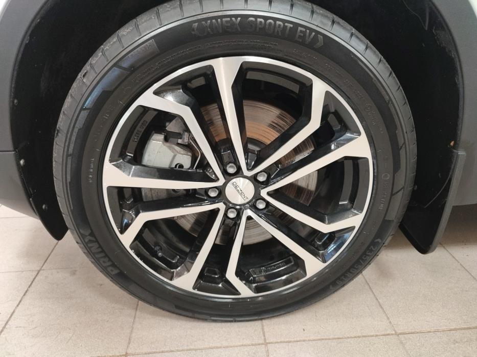 VOLVO XC40 2021