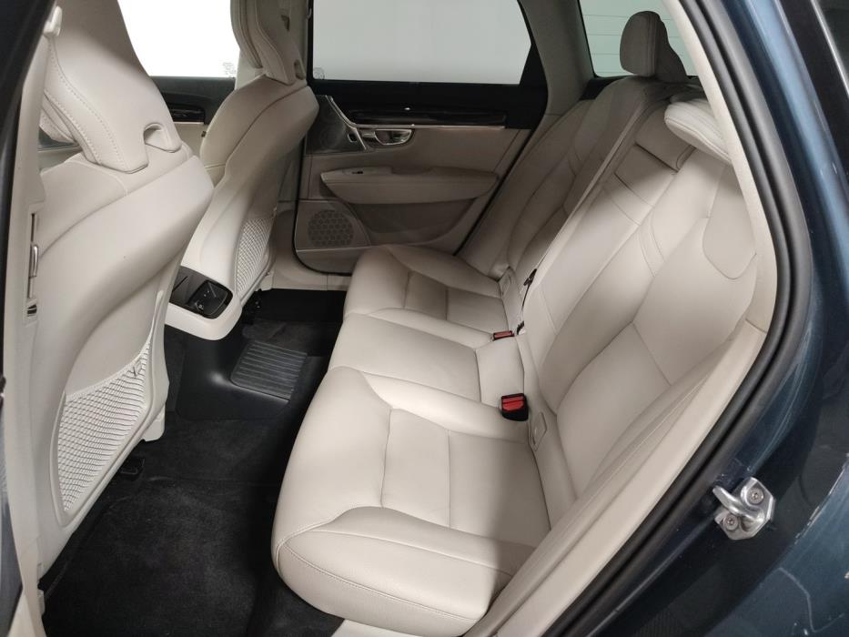 VOLVO V90 2020