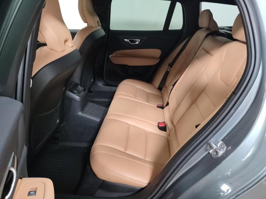 VOLVO V60 2019