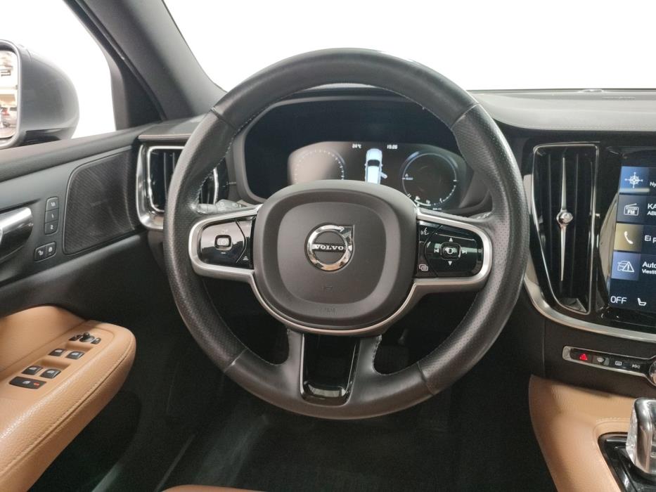 VOLVO V60 2019