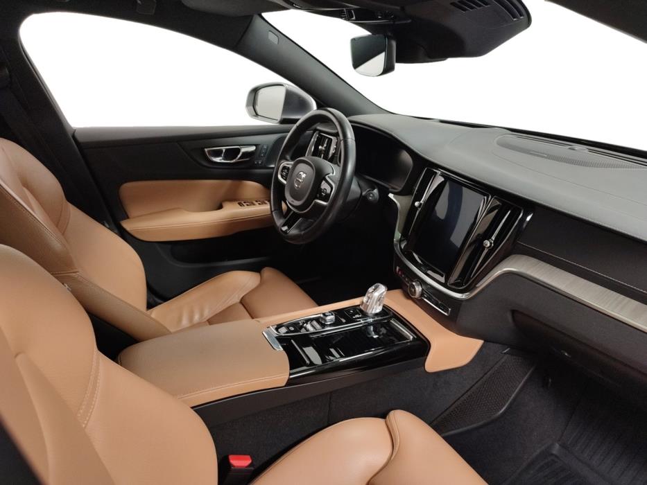 VOLVO V60 2019