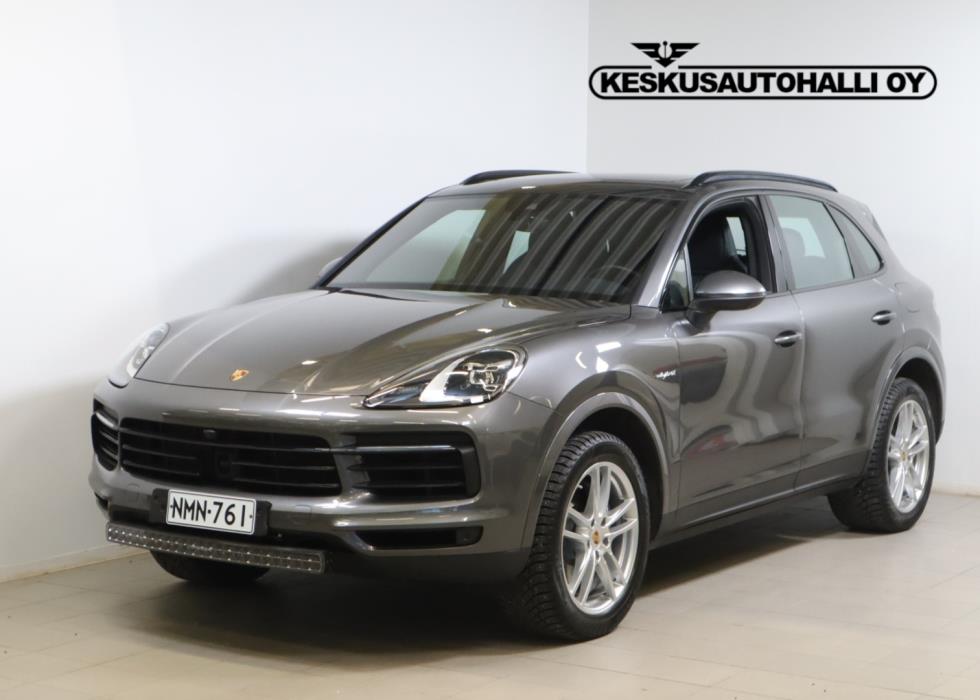 PORSCHE Cayenne 2022