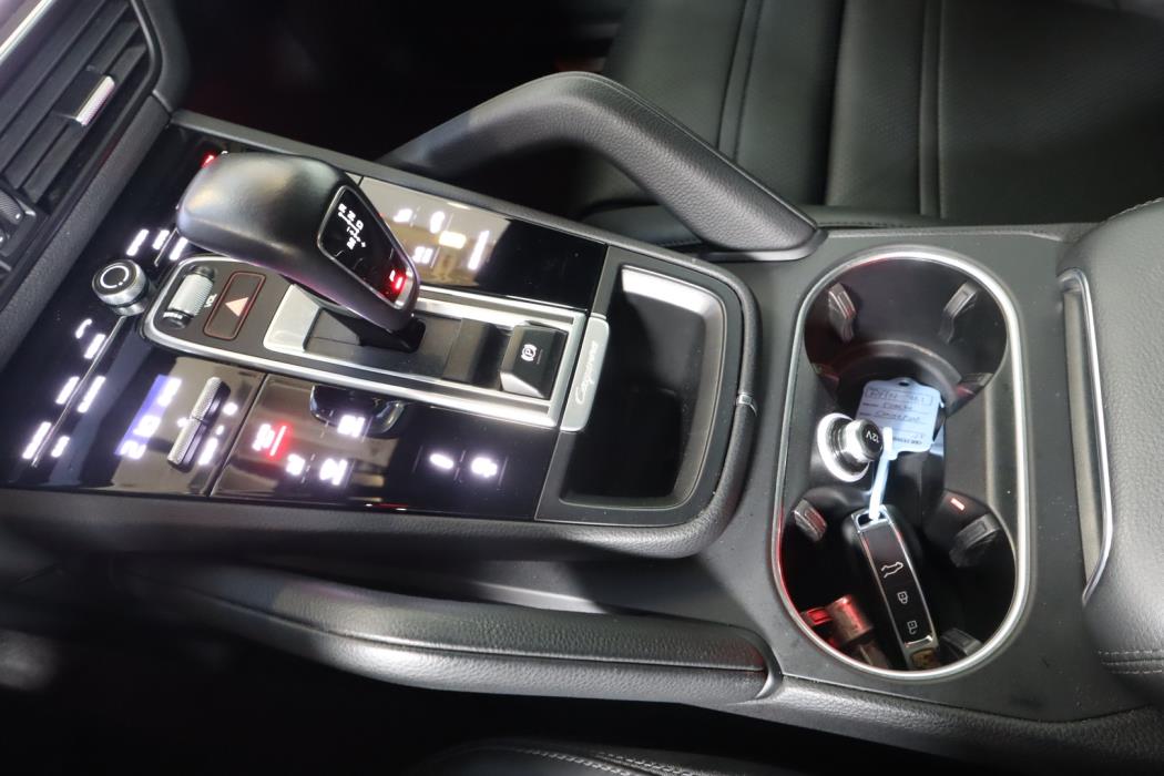 PORSCHE Cayenne 2022