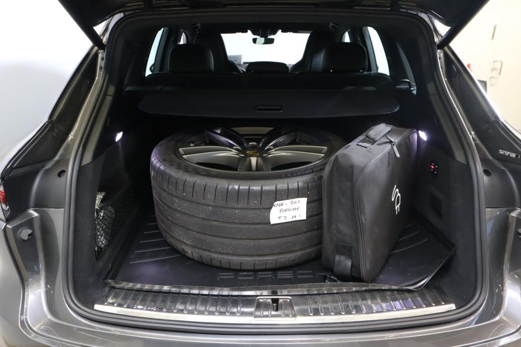 PORSCHE Cayenne 2022